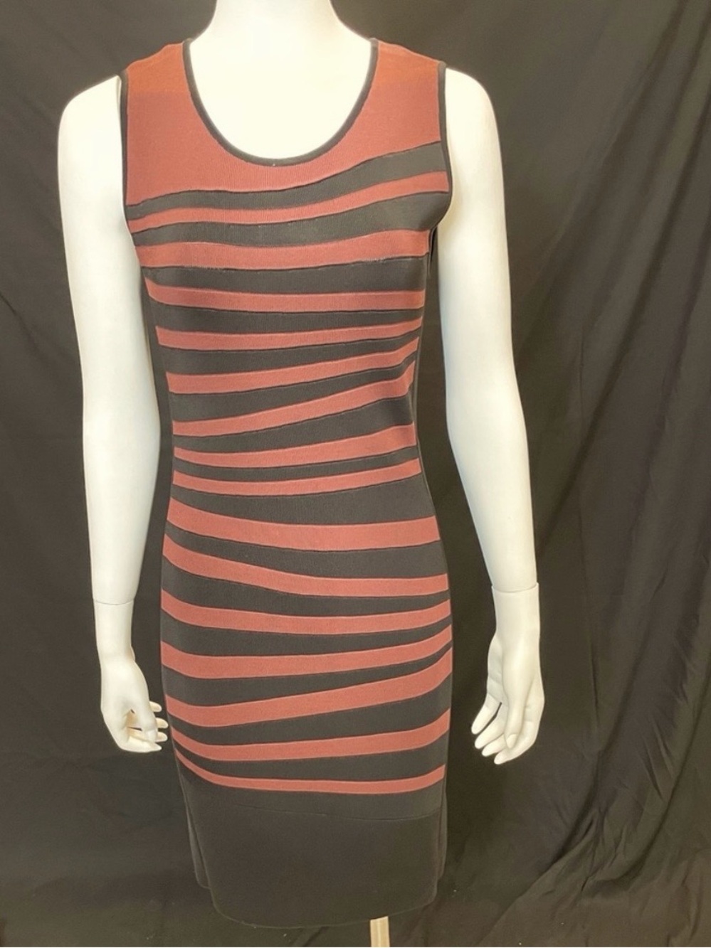 “Bandage” style tan & black bodycon sheath dress